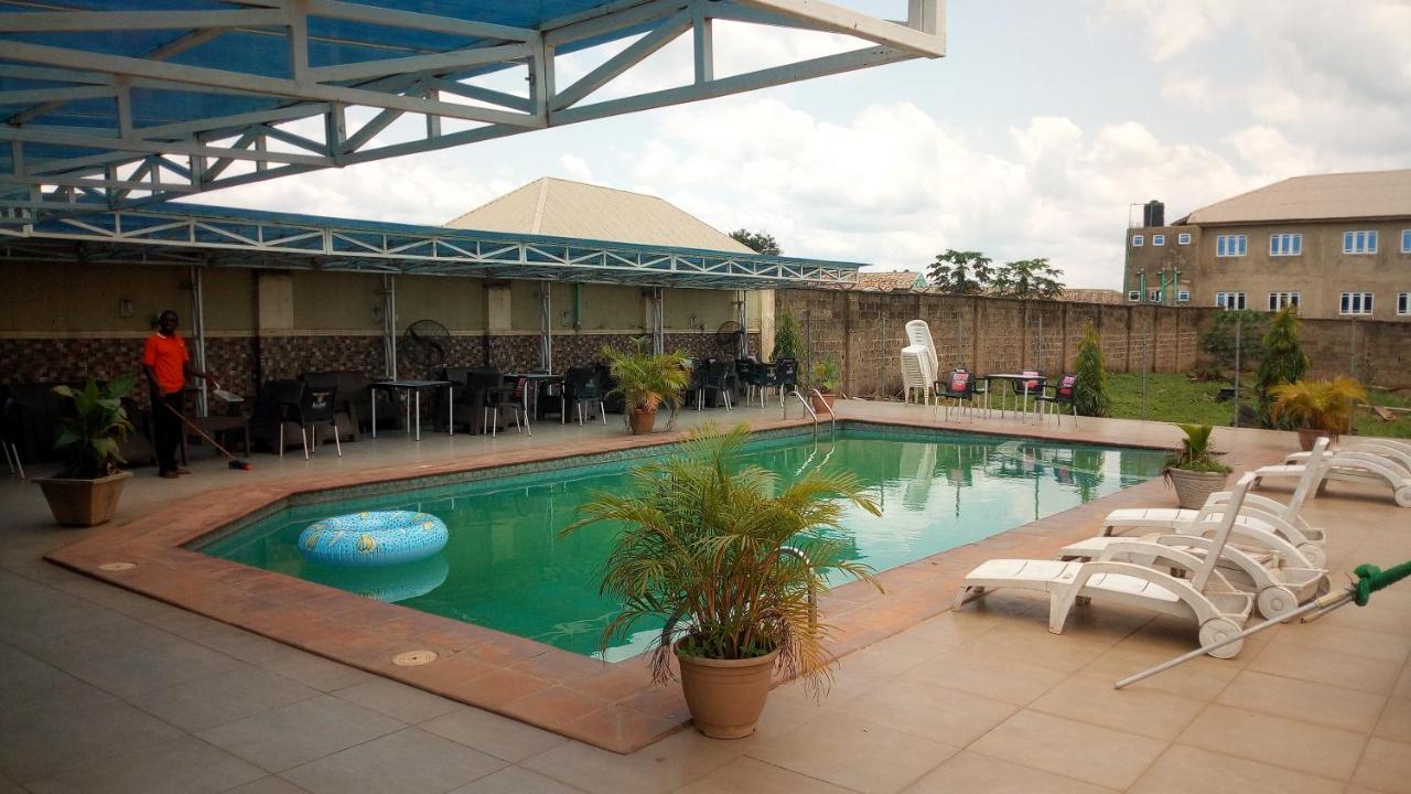 Mataan Hotel And Suites Ibadan Luaran gambar