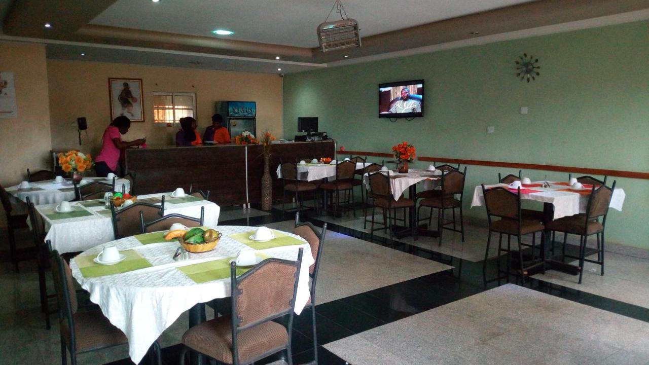 Mataan Hotel And Suites Ibadan Luaran gambar