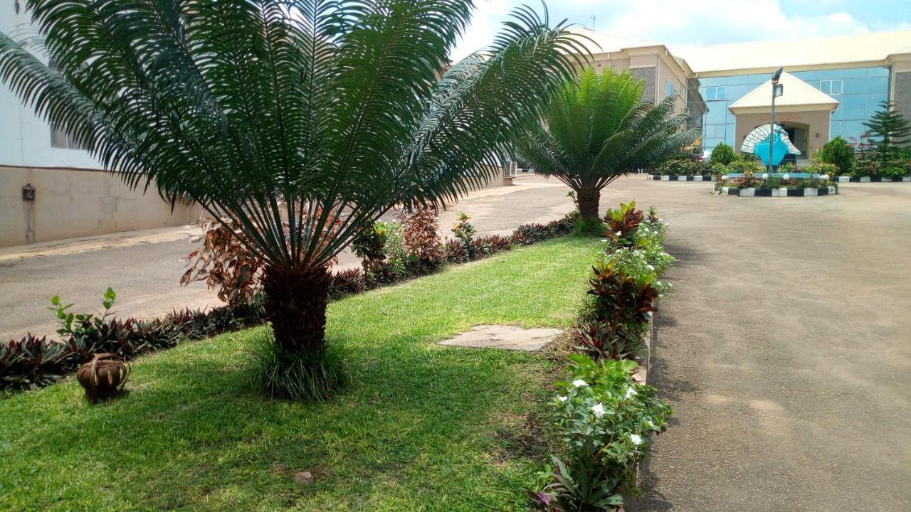 Mataan Hotel And Suites Ibadan Luaran gambar